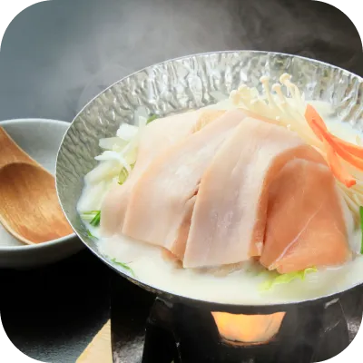 地元名産「千代幻豚」の豆乳鍋